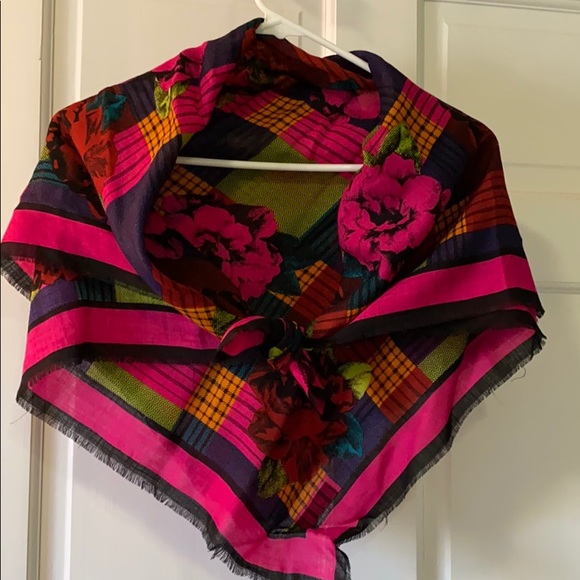 Ladies collection of scarves - Picture 13 of 14